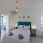 Luxury Walking Distance Gale