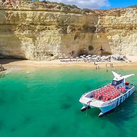 Luxury Walking Distance Gale Vila