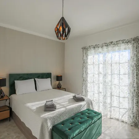 Luxury Walking Distance Galé *