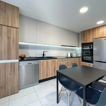 Luxury Walking Distance Gale Vila *