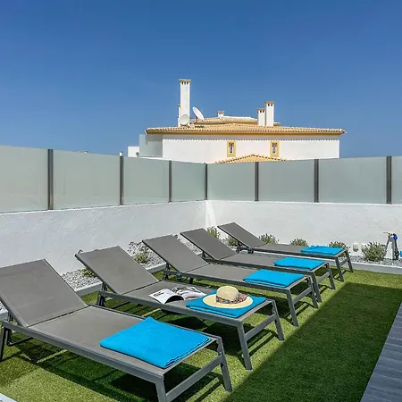 Luxury Walking Distance Gale Vila *