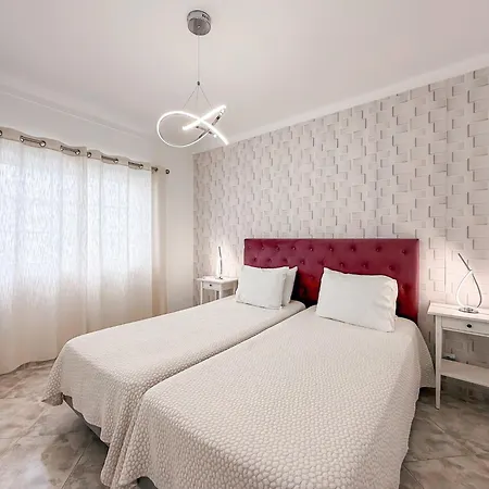 Vila Luxury Walking Distance Gale