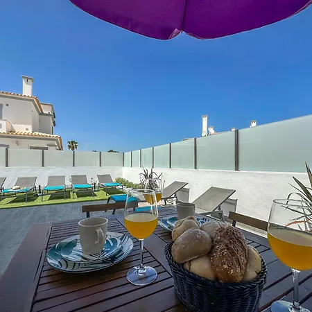 Luxury Walking Distance Galé
