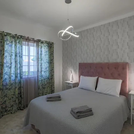 Villa Luxury Walking Distance Gale
